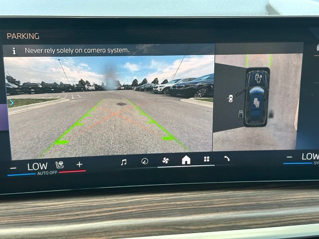 2024 BMW X7 xDrive40i — photo 32 of 34