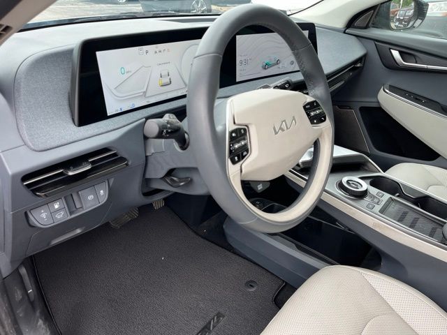 2024 Kia EV6 Wind — photo 19 of 32