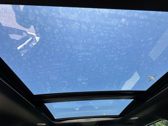 2023 Ford F-150 Raptor — photo 15 of 37