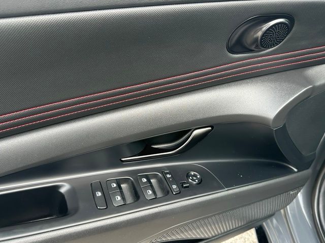 2024 Hyundai Elantra N Line — photo 26 of 32