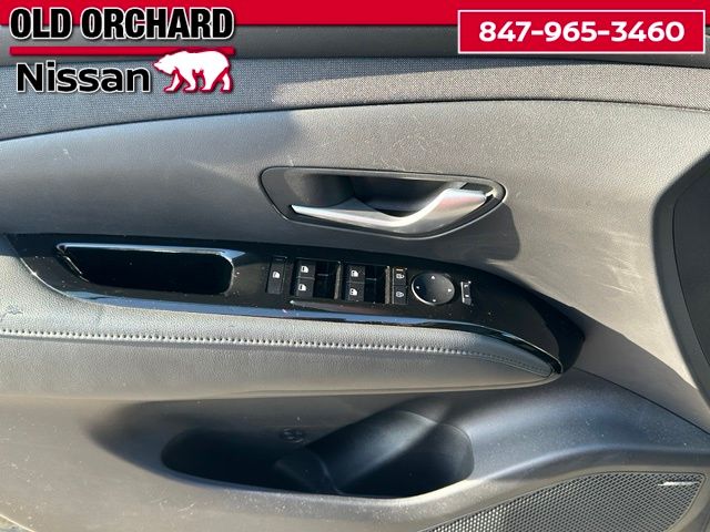 2025 Hyundai Tucson Limited — photo 10 of 22