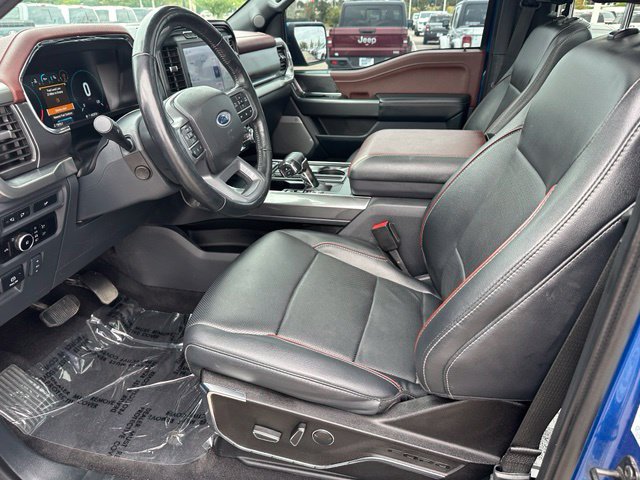2023 Ford F-150 Lariat — photo 16 of 29