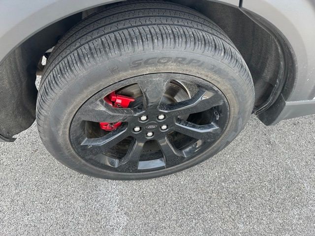 2023 Ford Explorer ST — photo 8 of 33