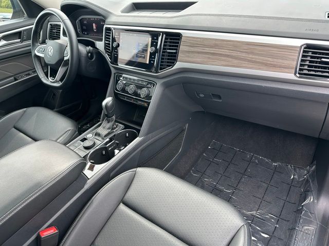2023 Volkswagen Atlas SEL — photo 9 of 34