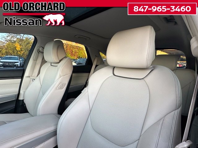 2022 Genesis GV70 2.5T — photo 11 of 22