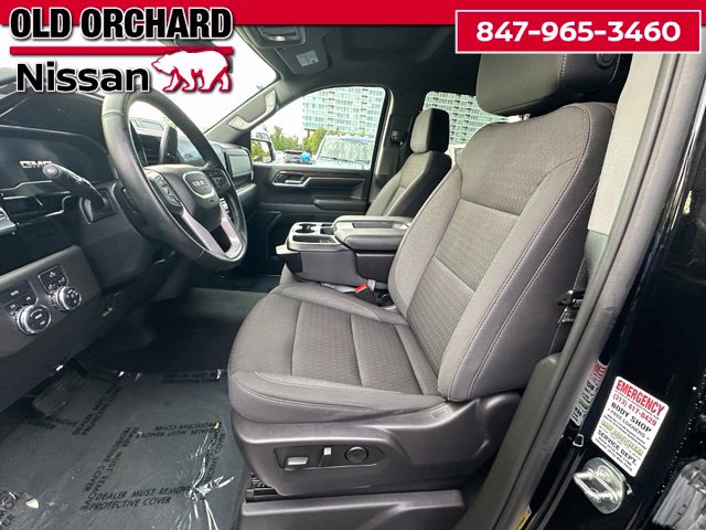 2024 GMC Sierra 1500 Elevation — photo 11 of 22