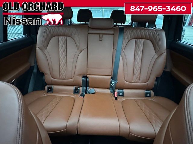2024 BMW X7 M60i — photo 14 of 23