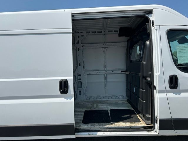 2023 Ram Promaster 3500 High Roof — photo 10 of 18