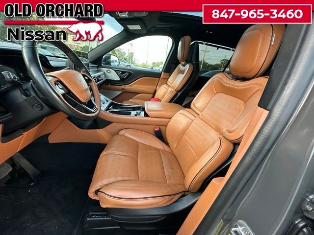 2023 Lincoln Aviator Black Label — photo 11 of 24