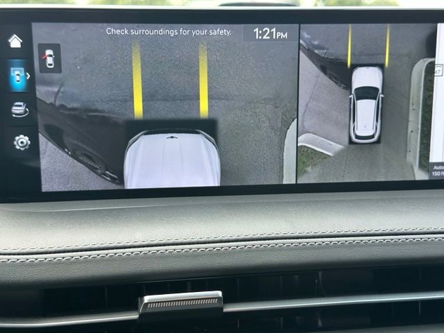 2025 Genesis GV70 2.5T — photo 38 of 43