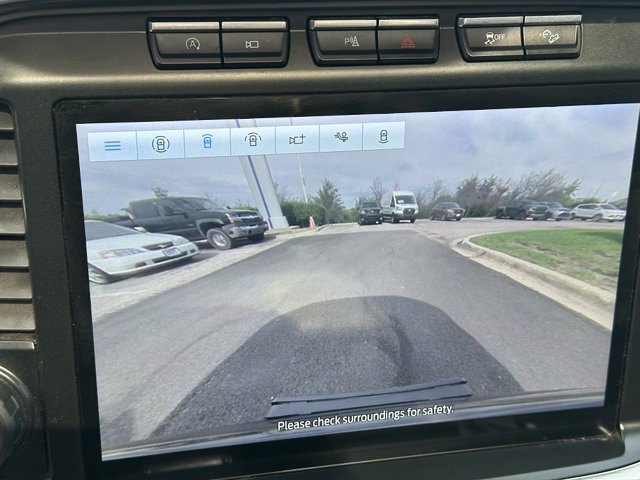 2023 Ford F-150 Lariat — photo 25 of 30