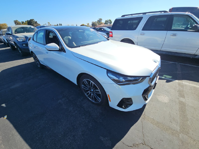 2026 BMW 5 Series 530i xDrive — photo 2 of 9
