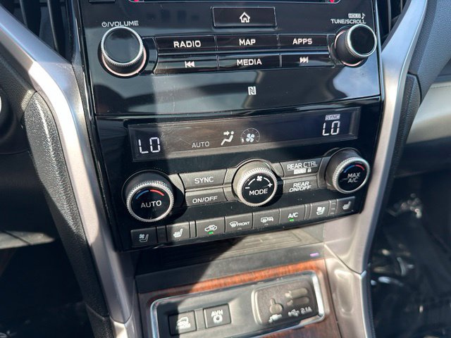 2021 Subaru Ascent Touring — photo 27 of 35