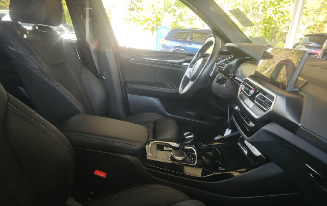 2024 BMW X3 xDrive30i — photo 6 of 10