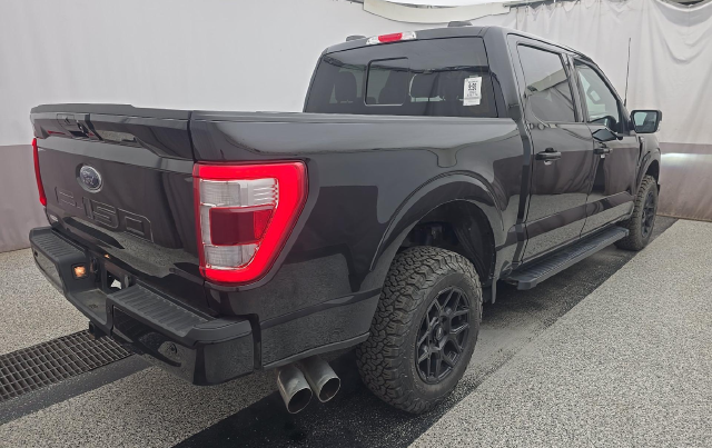2023 Ford F-150 Lariat — photo 3 of 9