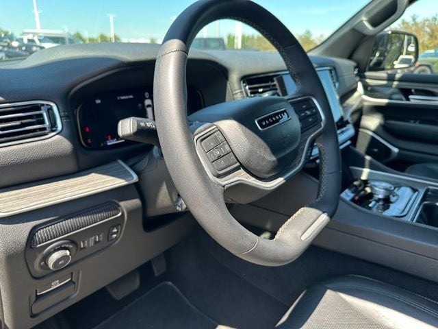 2024 Jeep Wagoneer Series II — photo 20 of 35