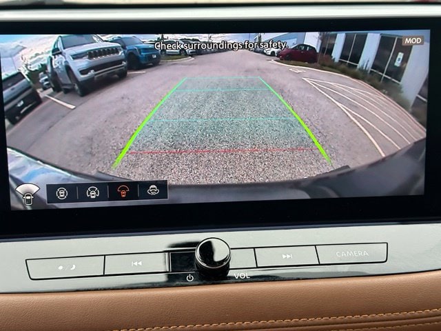 2024 Nissan Rogue Platinum — photo 33 of 38