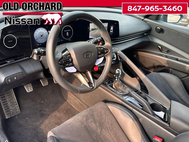 2024 Hyundai Elantra N Base — photo 16 of 24