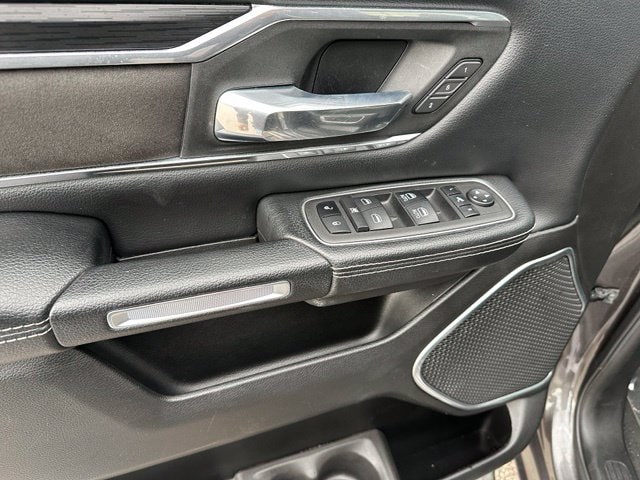 2023 Ram 1500 Laramie — photo 17 of 27