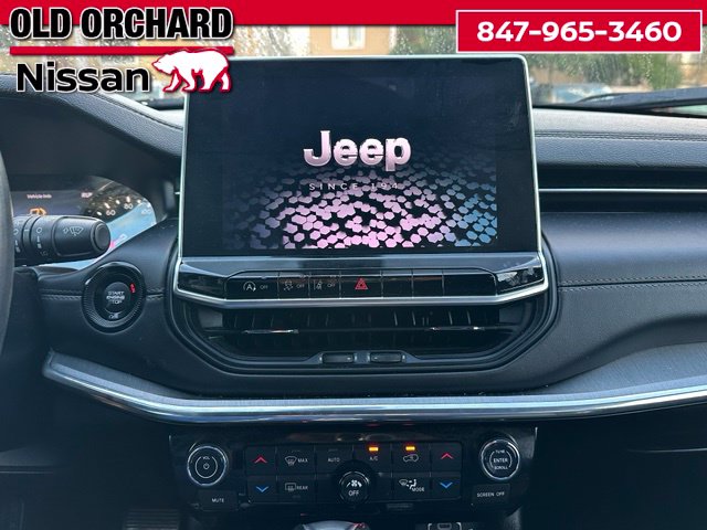 2022 Jeep Compass Limited — photo 17 of 23
