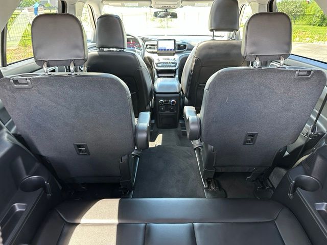2023 Ford Explorer XLT — photo 13 of 29