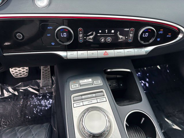 2023 Genesis GV70 3.5T Sport — photo 25 of 39