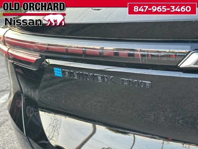 2024 Chevrolet Equinox EV RS — photo 8 of 21