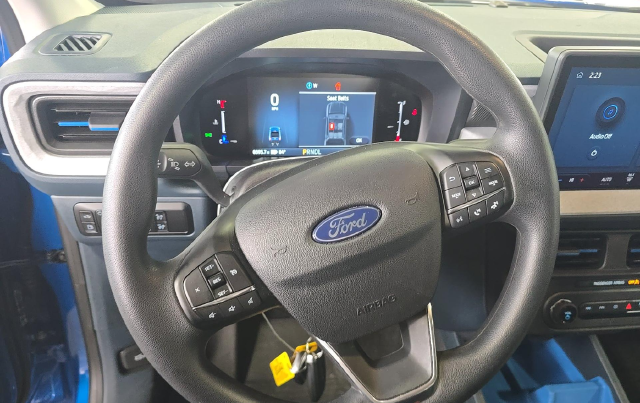 2025 Ford Maverick XLT — photo 5 of 6