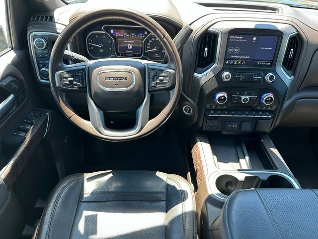 2023 GMC Sierra 3500HD Denali — photo 15 of 33