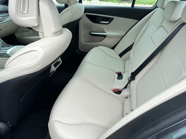 2024 Mercedes-Benz C-Class C 300 — photo 13 of 29