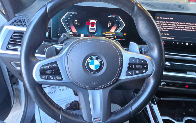 2024 BMW X7 xDrive40i — photo 7 of 9