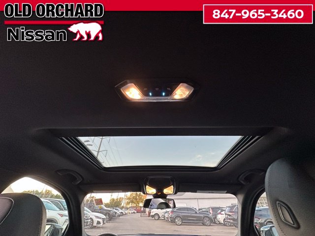 2024 BMW 3 Series 330i xDrive — photo 15 of 23