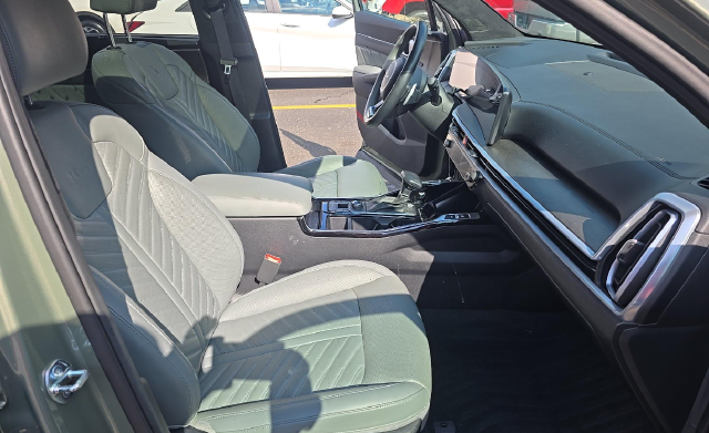 2024 Kia Sorento X-Line SX Prestige — photo 6 of 9