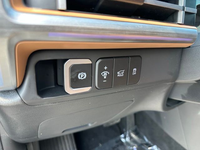 2025 Hyundai Santa Fe Hybrid Limited — photo 24 of 41