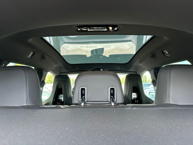 2023 BMW iX xDrive50 — photo 31 of 44