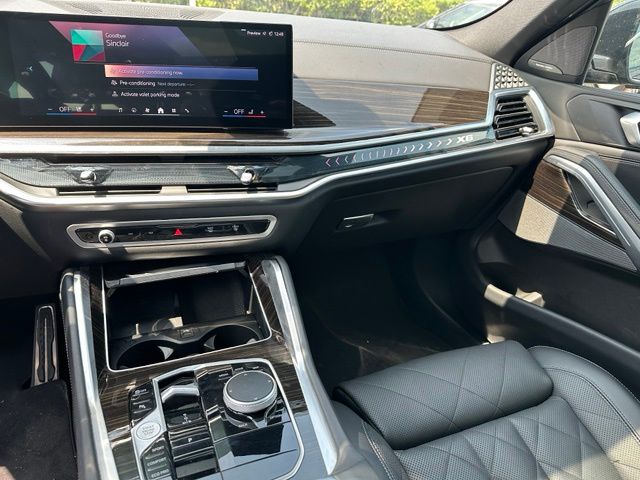 2025 BMW X6 xDrive40i — photo 17 of 28