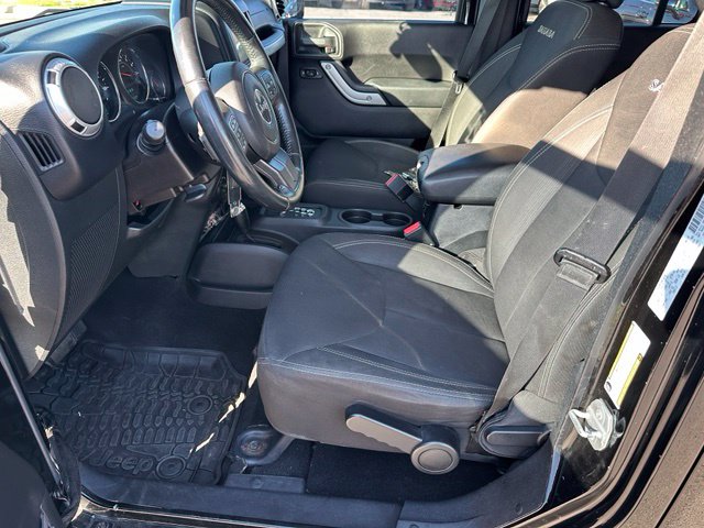 2016 Jeep Wrangler Unlimited Sahara — photo 17 of 25