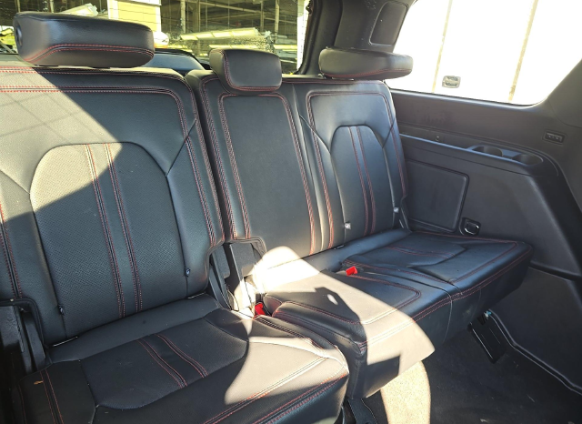 2023 Ford Expedition Limited — photo 10 of 11