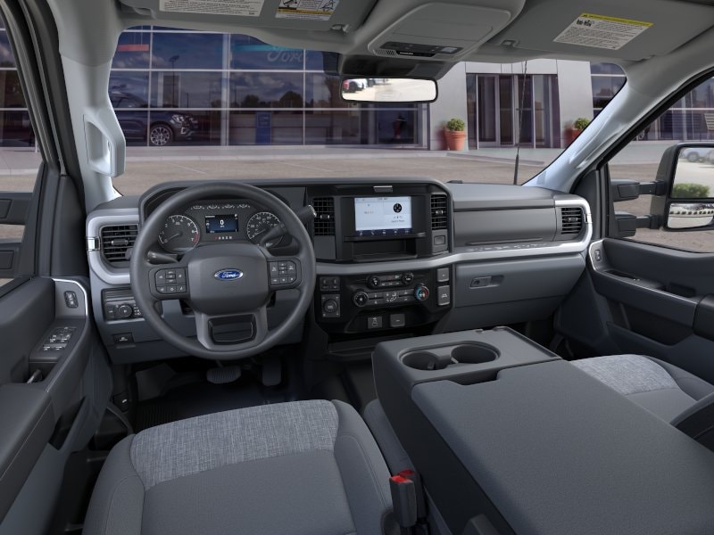 2026 Ford F-350SD XLT — photo 32 of 52