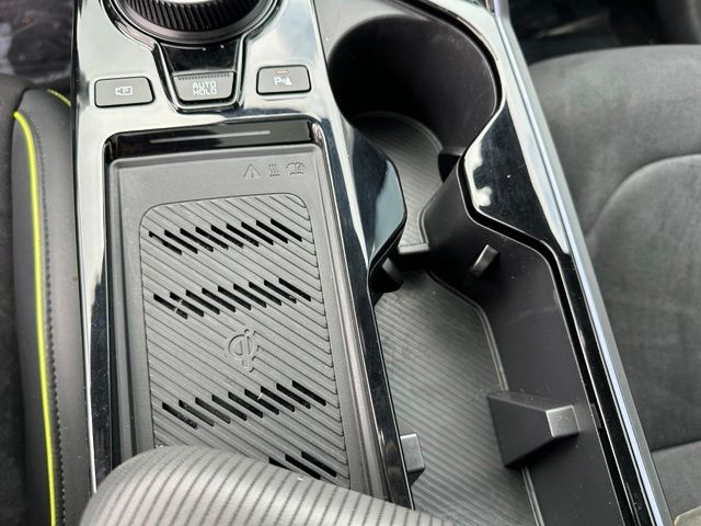 2024 Kia EV6 GT — photo 23 of 37