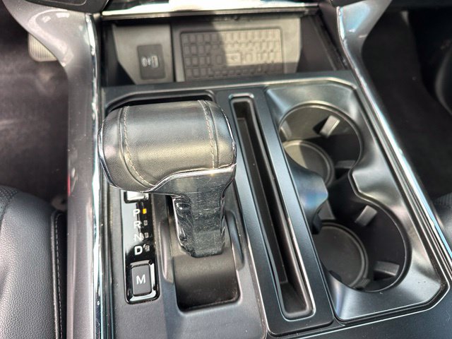 2023 Ford F-150 Lariat — photo 18 of 30