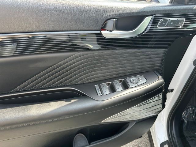 2024 Hyundai Palisade Calligraphy Night Edition — photo 25 of 41