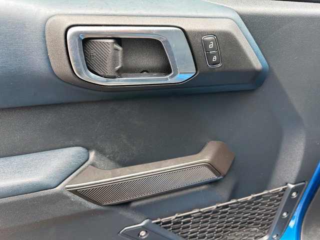 2024 Ford Bronco Outer Banks — photo 17 of 31