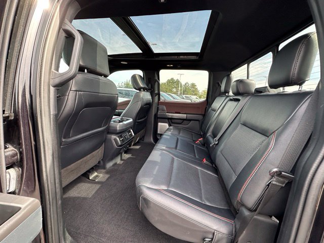 2023 Ford F-150 Lariat — photo 13 of 30