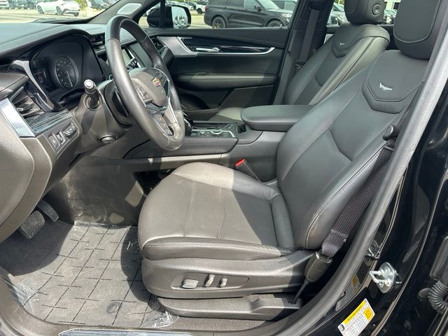 2024 Cadillac XT5 Premium Luxury — photo 21 of 36