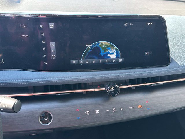 2023 Nissan Ariya Platinum+ e-4orce — photo 21 of 25