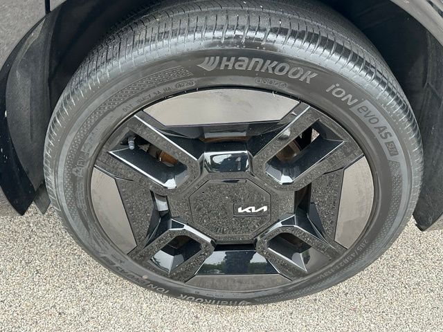 2024 Kia EV9 GT-Line — photo 8 of 59