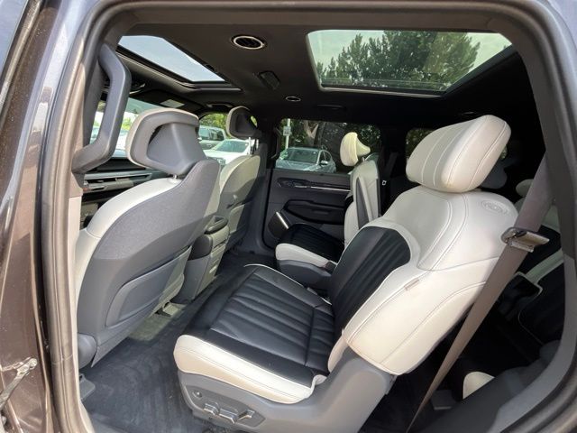 2024 Kia EV9 GT-Line — photo 19 of 44