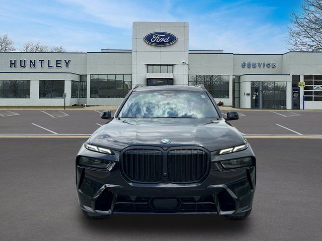 2024 BMW X7 xDrive40i — photo 3 of 34