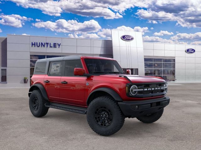 2026 Ford Bronco Outer Banks — photo 7 of 57